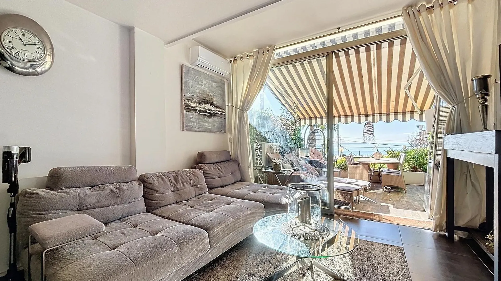 Superbe Duplexe Front De Mer, Acces Direct Aux Plages Cannes 0*,