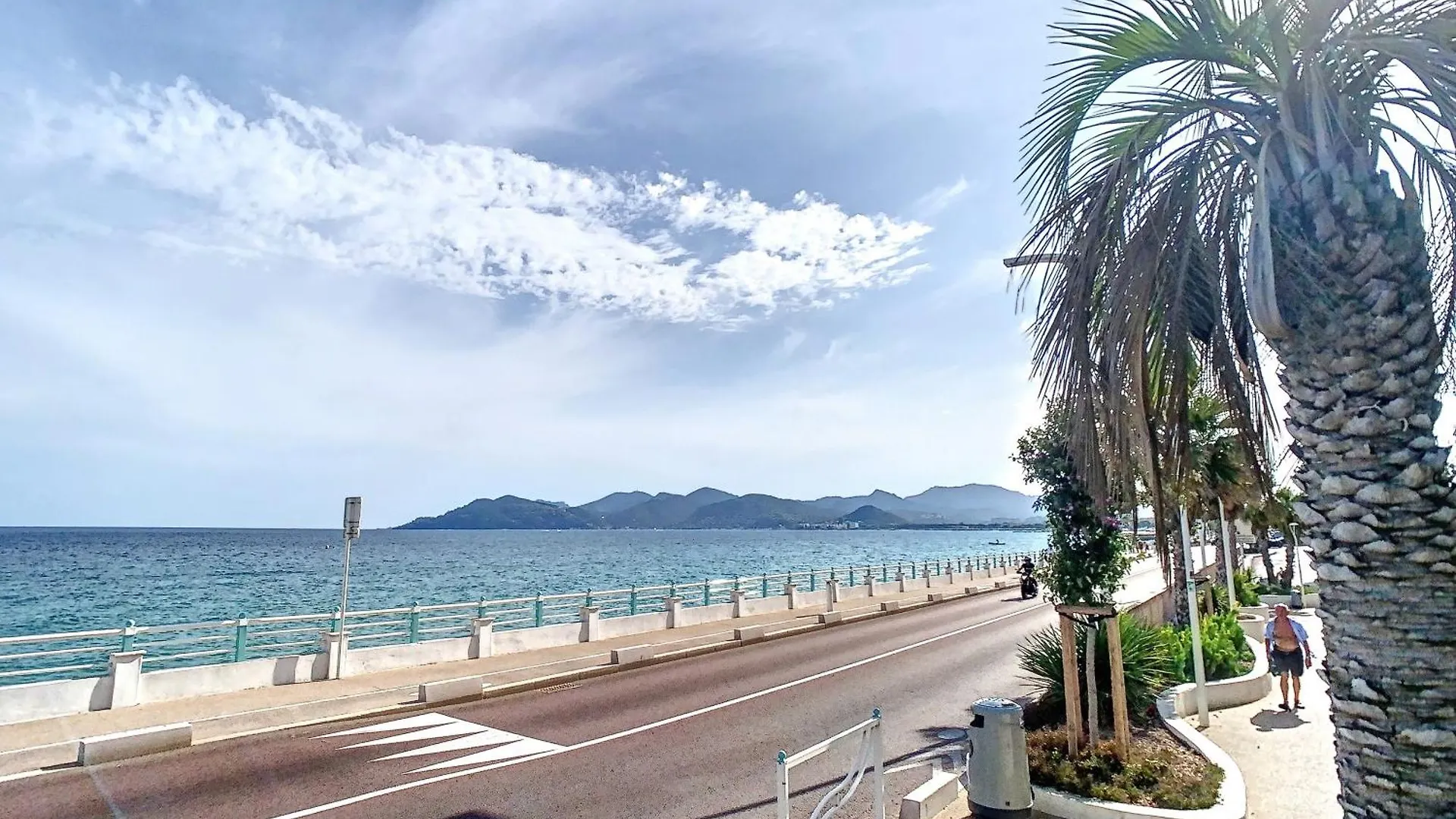 Apartment Superbe Duplexe Front De Mer, Acces Direct Aux Plages Cannes