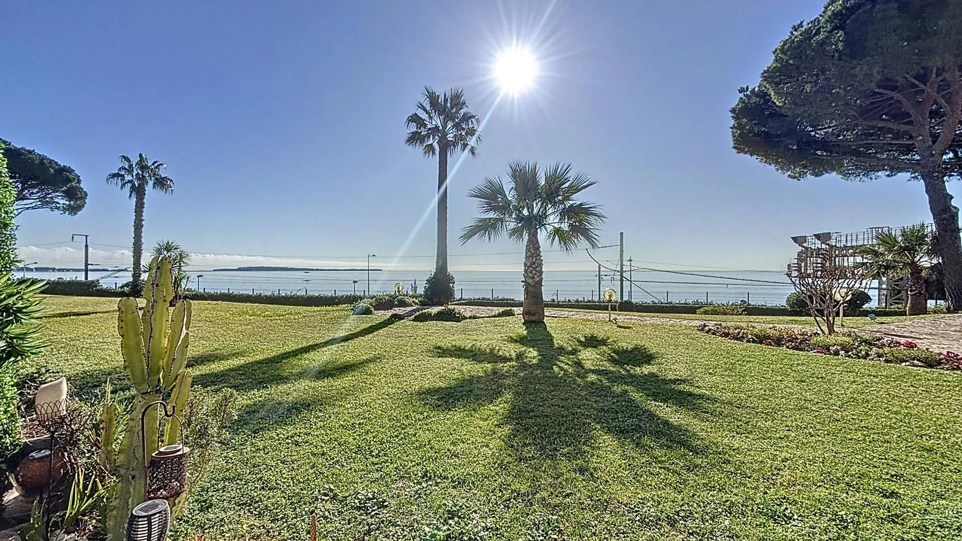 Superbe Duplexe Front De Mer, Acces Direct Aux Plages Cannes France